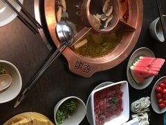 -滇釜火锅·能喝汤的火锅(车公庄店)