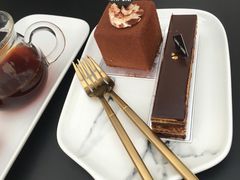 -UNI UNI(环亚凯瑟琳店)