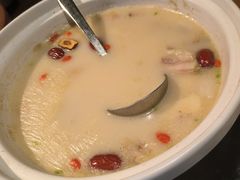 -沅江水·湖南家宴(南村万博长隆商圈店)