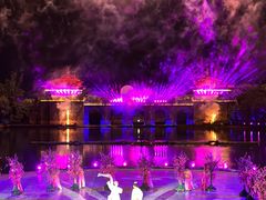 -茅山东方盐湖城景区