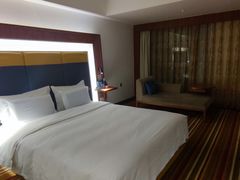 -郑州美豪雅高诺富特会展中心酒店