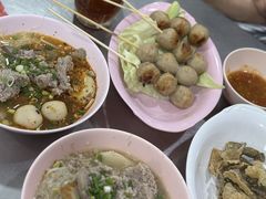 -榮泰米粉湯(Left Shop)