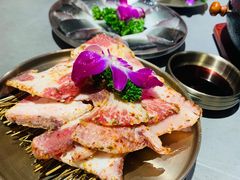 -围炉肉舍•炭烤活鳗•丹东海鲜烤肉(步行街店)