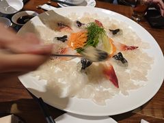 -龙悦湾酒家·八阵鱼生·渔人码头店
