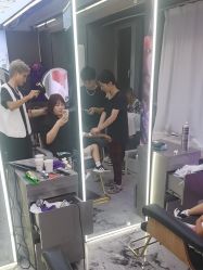 -藤野造型烫发染发