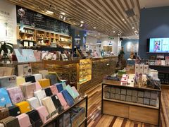 -猫的天空之城概念书店(印象城购物中心店)