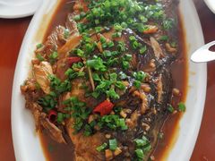 四明湖鱼头-品雅轩农家乐