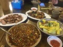 -老鼎万春卤菜(鹭湖宫8区店)