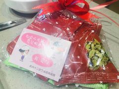 -海底捞火锅(杭州萧山宝龙广场店)