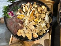 -一朵菌·野生菌探索家火锅(南亚店)