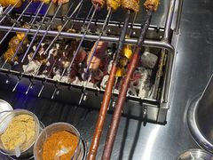 -黑门烤肉