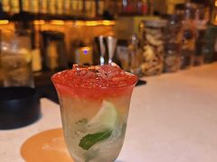 -城墙外BAR