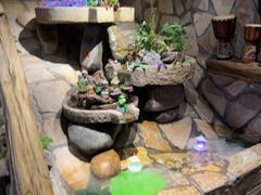 -老牌坊云南鱼豆花火锅(爱建店)