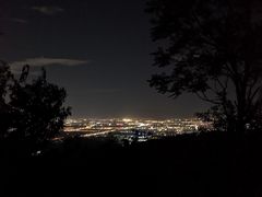 -鬼笑石后山停车场