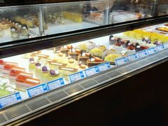 面包甜点陈列柜-米洛克欧洲蛋糕(西南路店)