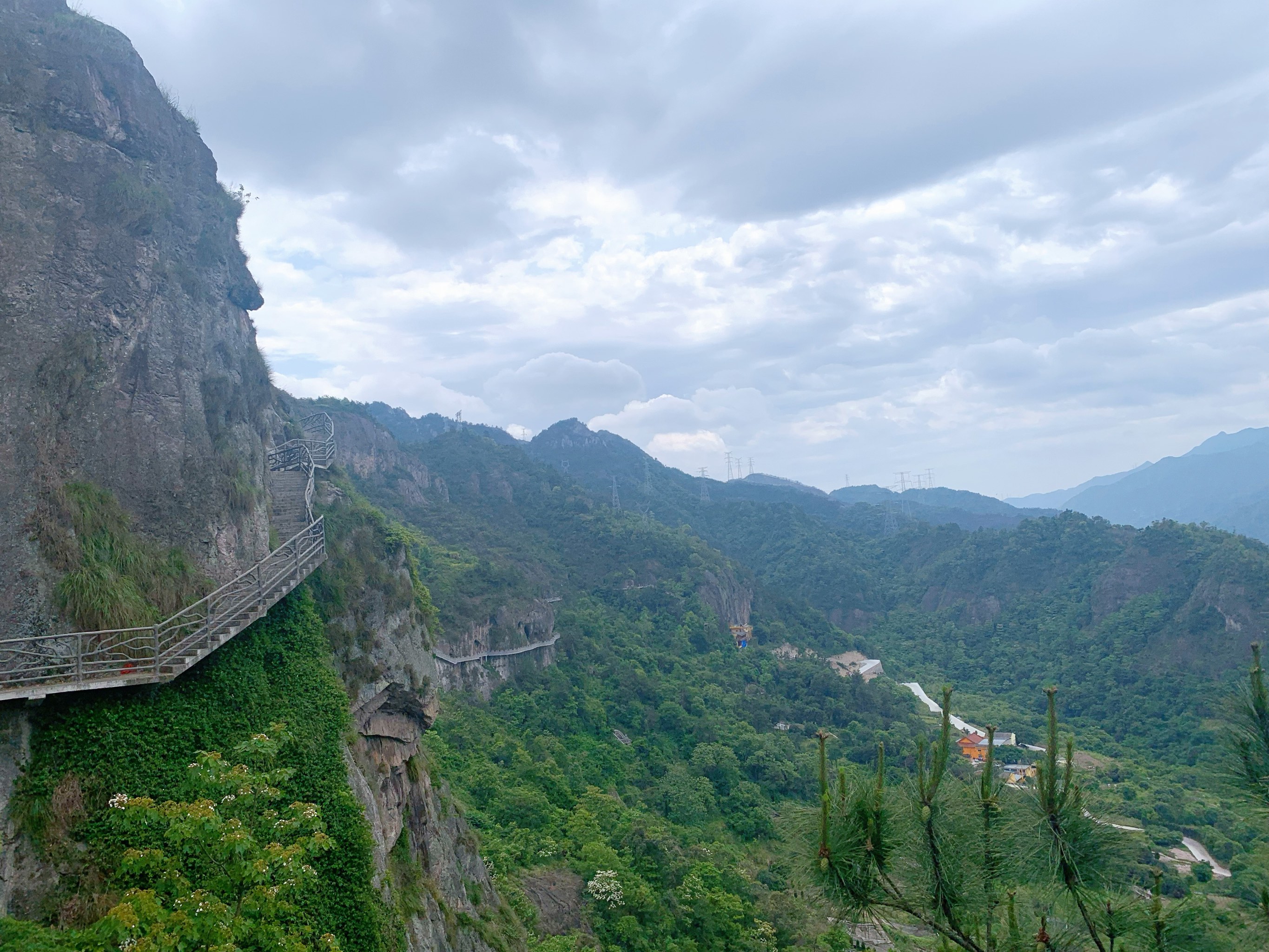 苍南县流石山玻璃栈道图片