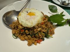 罗勒叶炒猪肉-帕蓝·暹罗料理(大学路店)