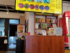 -丽虹云南过桥米线(兴工街店)