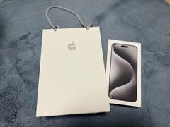 -Apple零售店(华贸购物中心店)