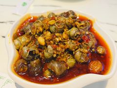 -凤凰路何眼镜香辣蟹(花果园店)