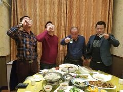 -鑫悦楼煎蟹·16年海鲜大排档