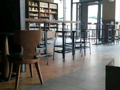 大堂-星巴克(青岛大拇指广场分店)