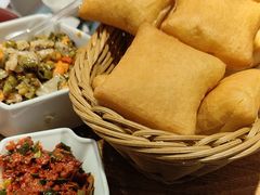 -巴特餐饮6加1音乐餐吧·新疆菜