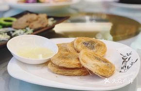 Signature Silver Thread Pancake