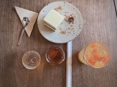 白桃百香糕-知亘茶食