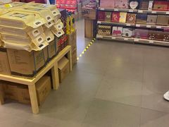 -信达免税商场(信源大厦店)