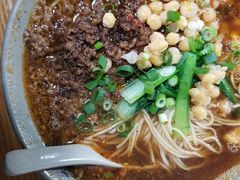 -丁丁猫重庆小面(徐州路店)