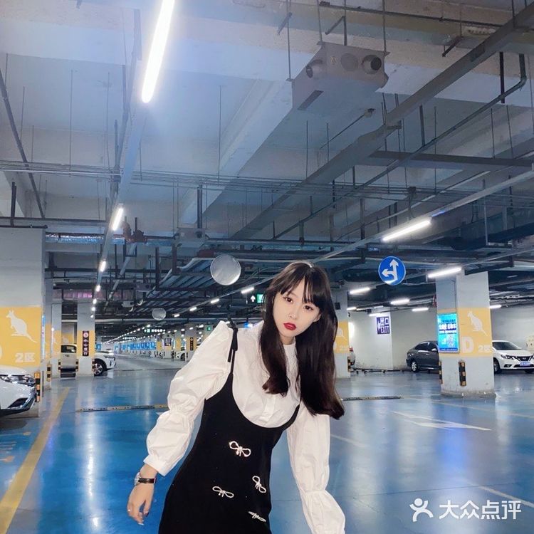 秋季搭配什么卷发👩‍🦱更温柔