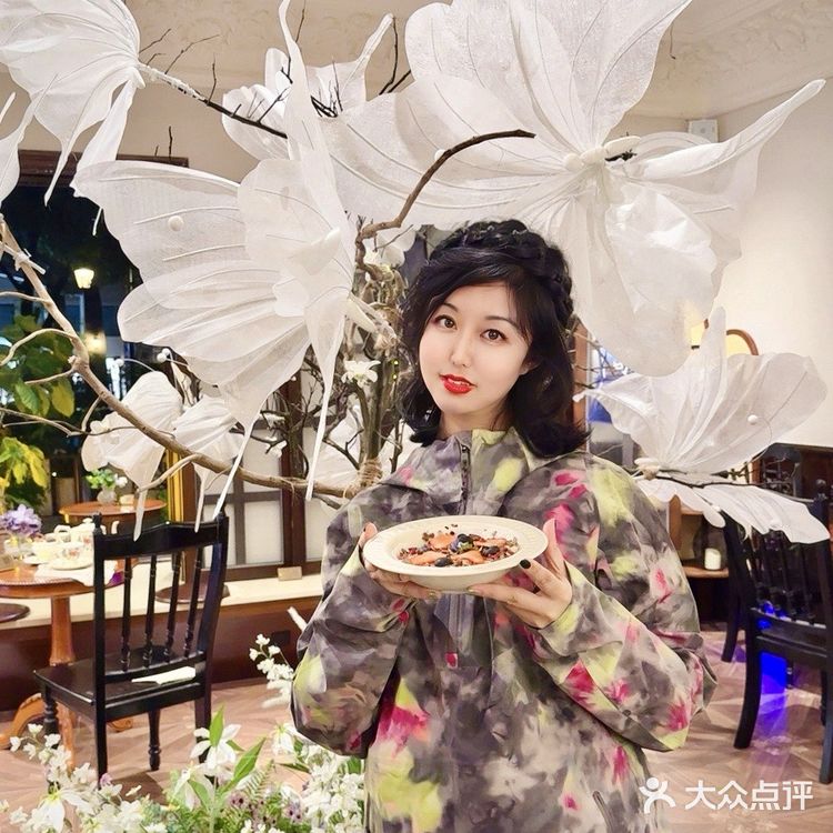 华侨城我家门口的！惊艳南法复古花园餐厅～