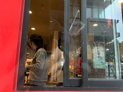 门面-麦当劳(莘松路芭比伦DT店)