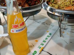 -凤凰路何眼镜香辣蟹(花果园店)