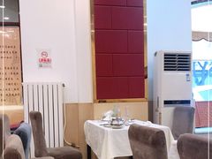 大堂-奥华餐厅·老张记(台基厂店)