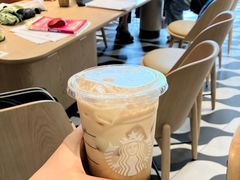 -星巴克臻选(莘庄仲盛店)