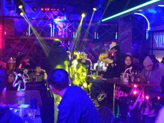 -UP嘻哈酒吧(粉巢店)