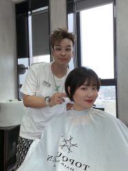 点击看大图 -TOP HAIR SALON