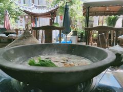 -双廊杨记石锅鱼石锅牛肉