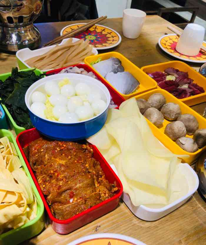 花间小火锅-"一个人一个锅干净卫生,非常巴适,不用担心.