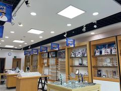 -何氏眼科视光中心·眼镜·配镜(汇泉东路店)