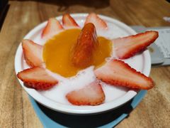 士多啤梨捞-杨枝金捞甜品(氹仔泉澧店)