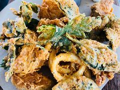 -ROAST coffee & eatery