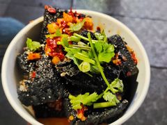 -黑色经典臭豆腐·湖南特产(步行街店)