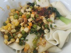 老陕油泼面-东关吉祥西安腊汁肉夹馍(健德门店)