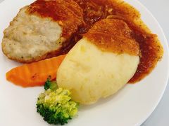 猪肉饼土豆泥-库滋明·俄罗斯特色美食(中央大街店)