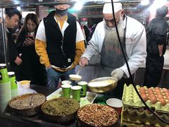 自助取餐区-清真老马家国华牛奶鸡蛋醪糟(正宁路店)