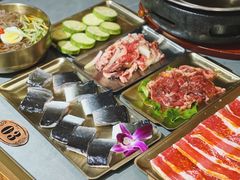 -围炉肉舍丹东海鲜烤肉·烤活鳗(步行街店)