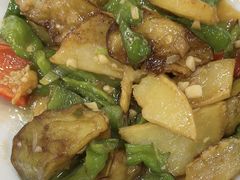 -鹤乡东北菜(崮山路店)